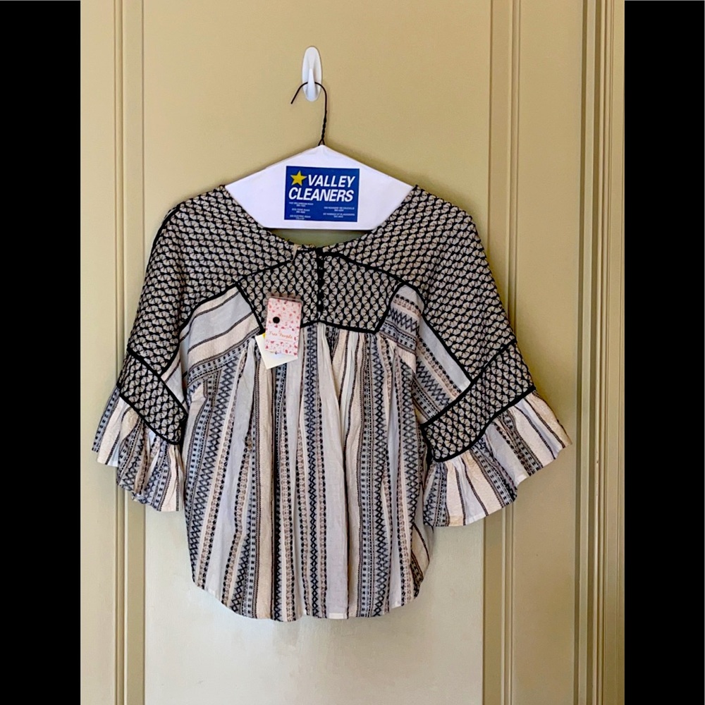 free people embroidered top. brandnew (size small)